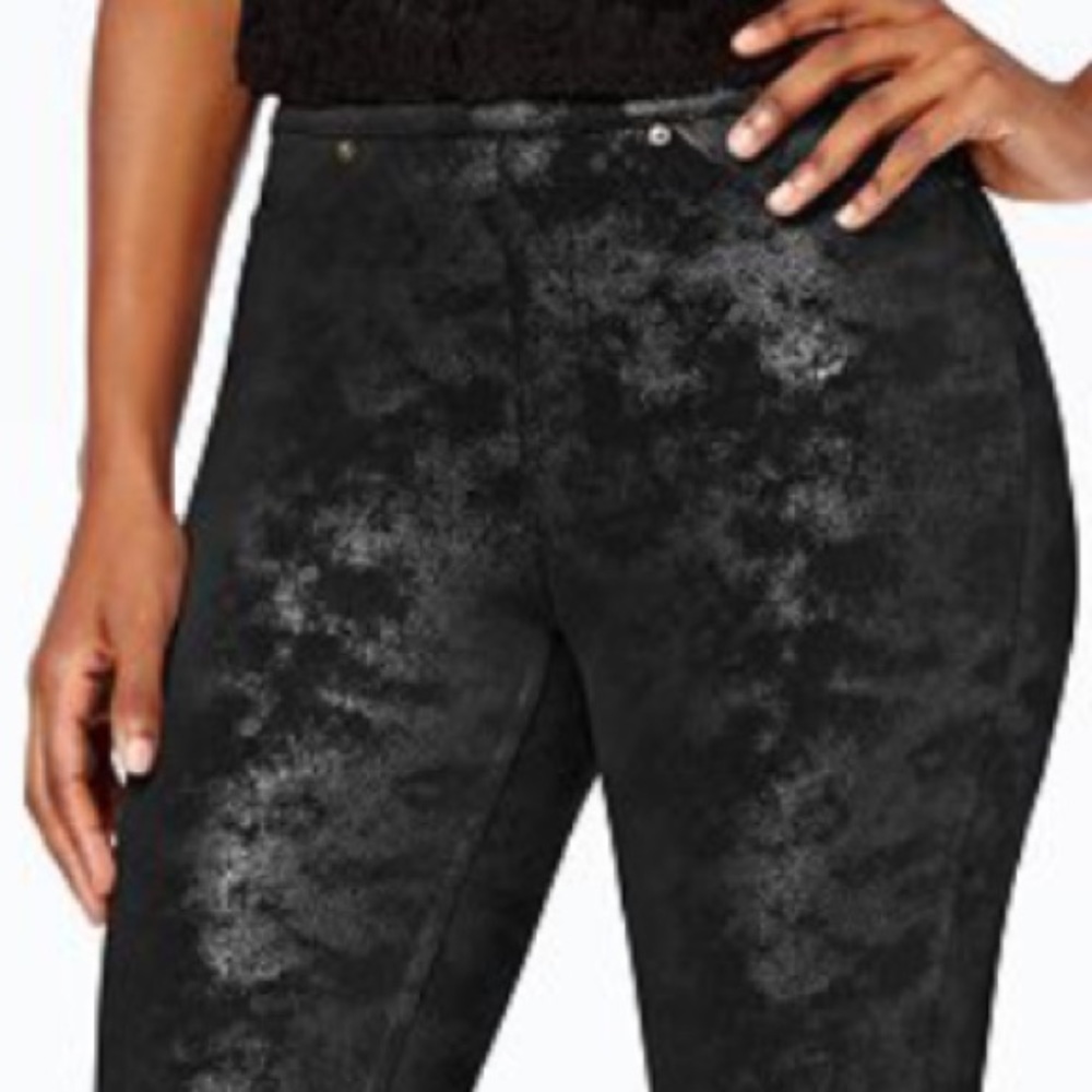 Hue sizes S,M & L metallic black leggings NWT - Picture 2 of 7